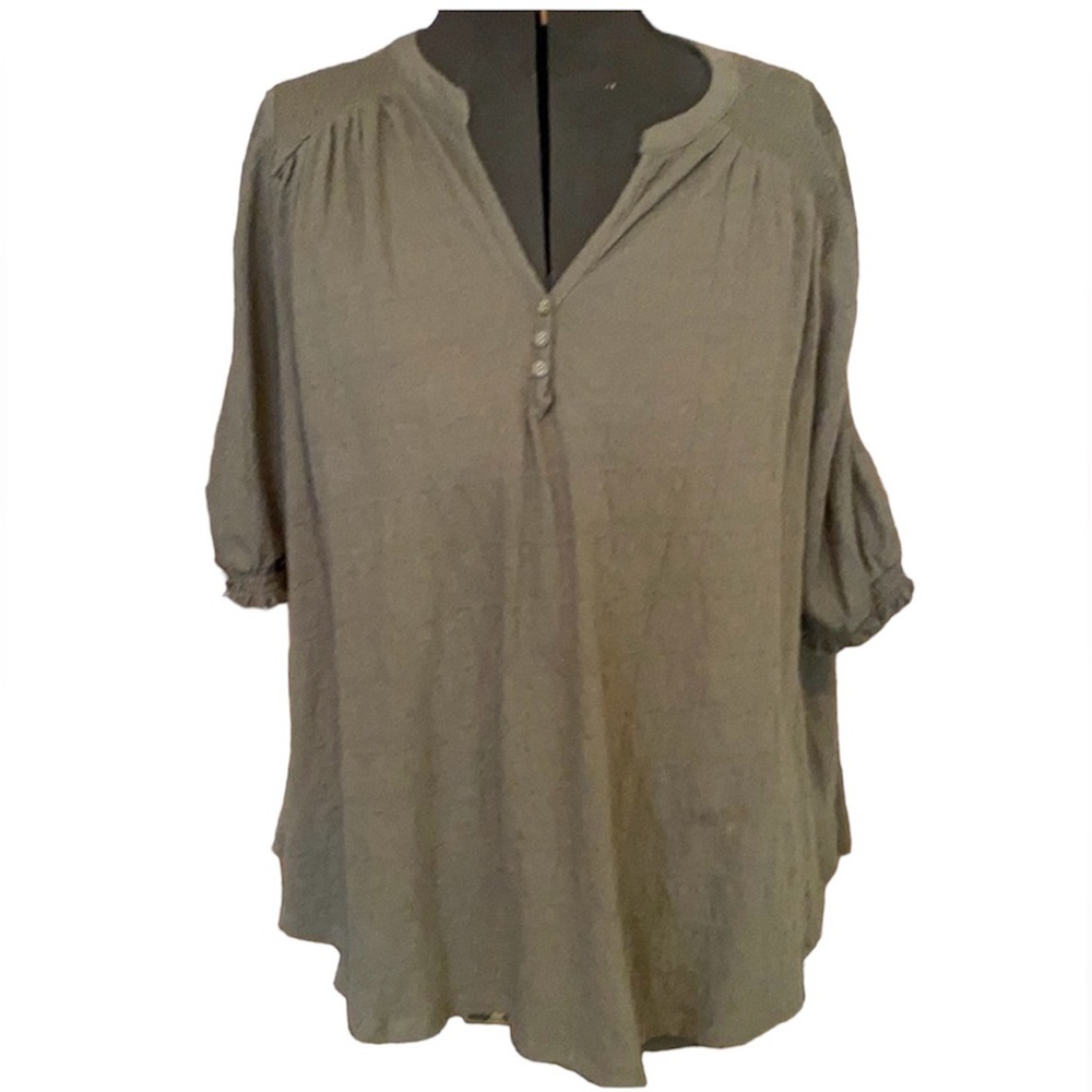 Free People Olive blouse / v-neck with buttons / ruched sleeves / large stretchy